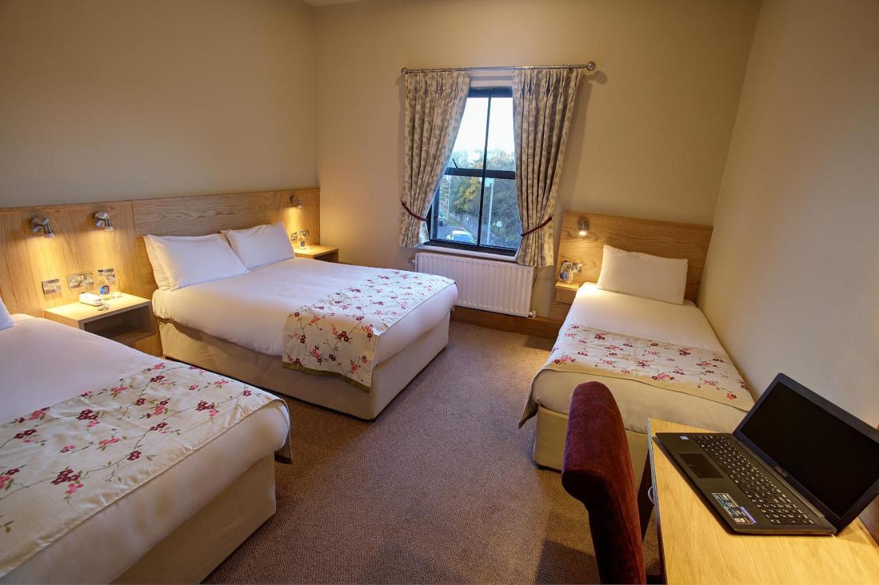 The Lucan Spa Hotel Luaran gambar