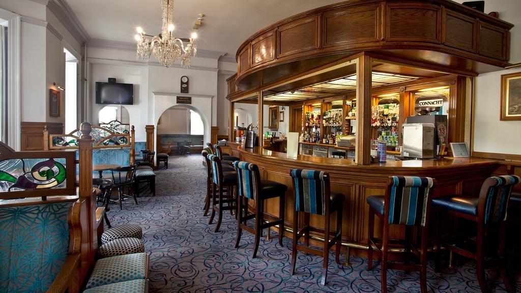 The Lucan Spa Hotel Luaran gambar