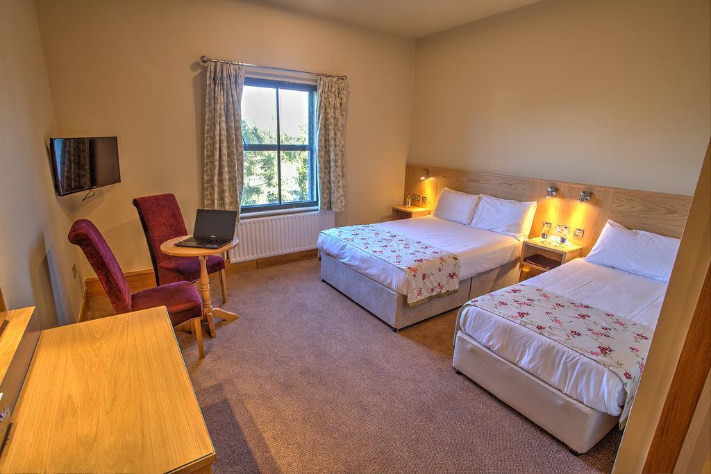 The Lucan Spa Hotel Luaran gambar