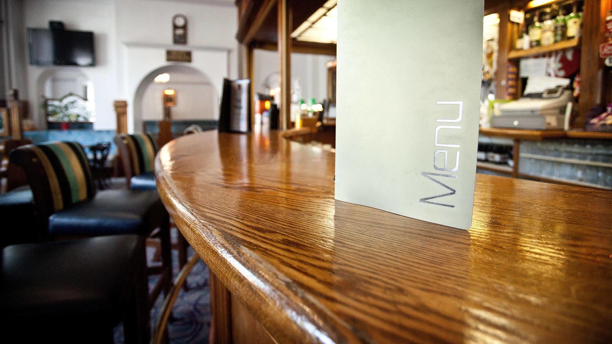 The Lucan Spa Hotel Luaran gambar